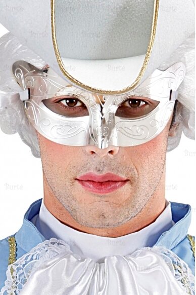 Silver Eyemask 1