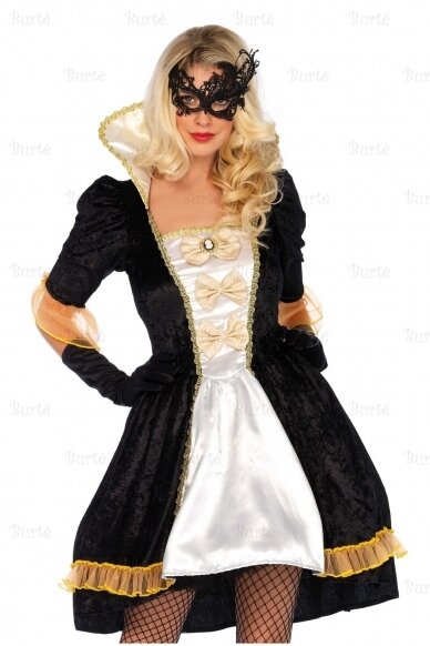 Baroque lady costume